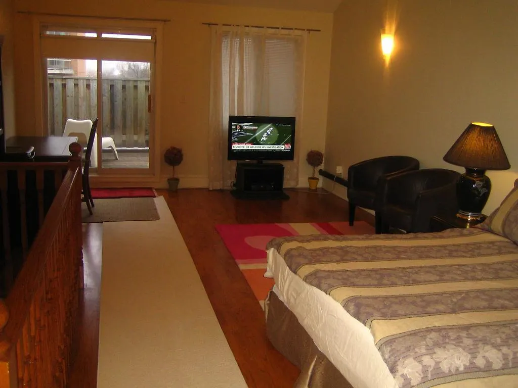 Bed & Breakfast A Suite Dreams Toronto B&B (Adults Only)
