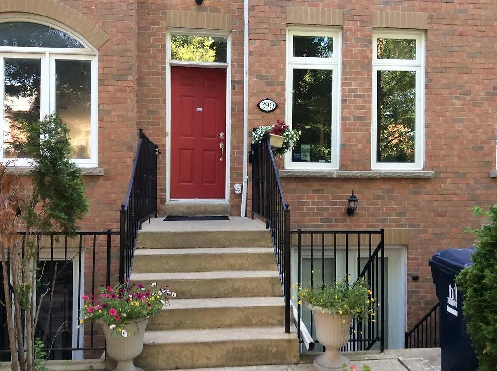 A Suite Dreams Toronto B&B (Adults Only) Bed & Breakfast