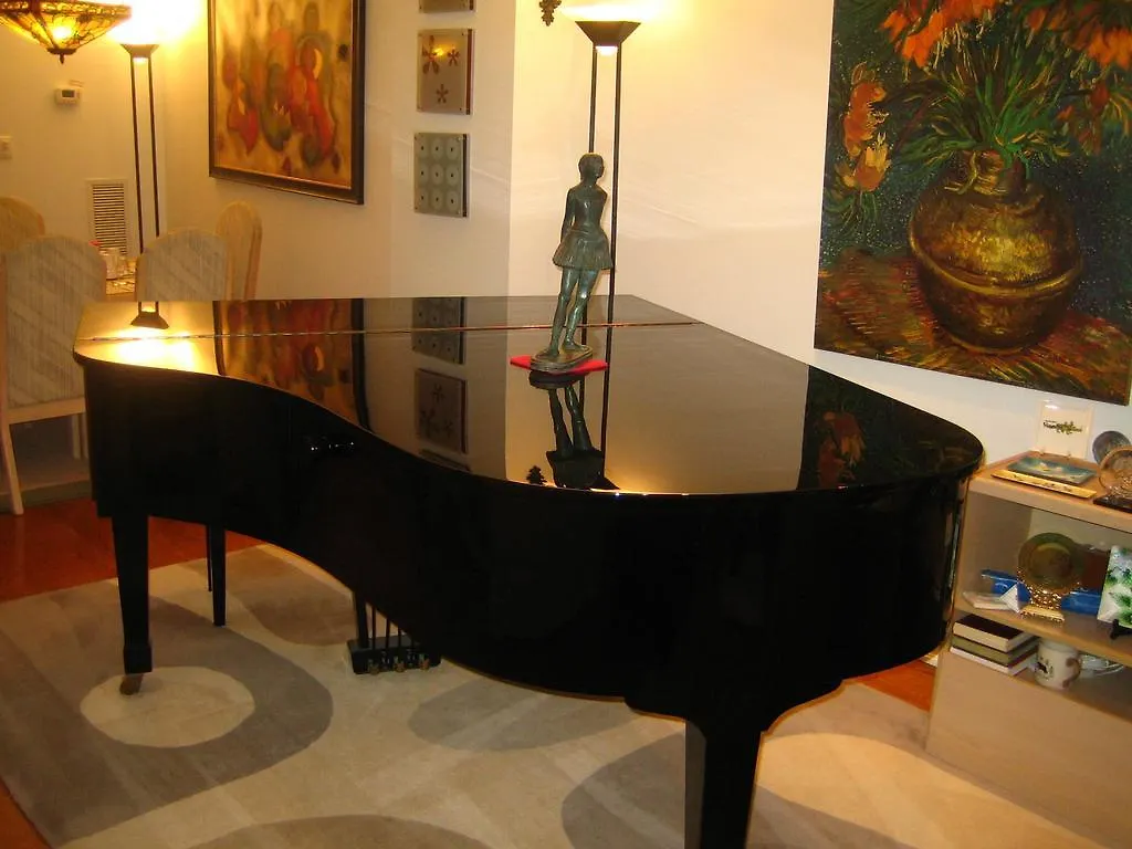 Bed & Breakfast A Suite Dreams Toronto B&B (Adults Only)