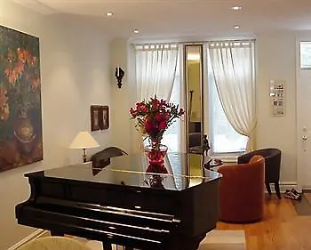 A Suite Dreams Toronto B&B (Adults Only)