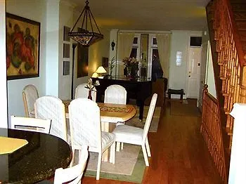 A Suite Dreams Toronto B&B (Adults Only) 3*,
